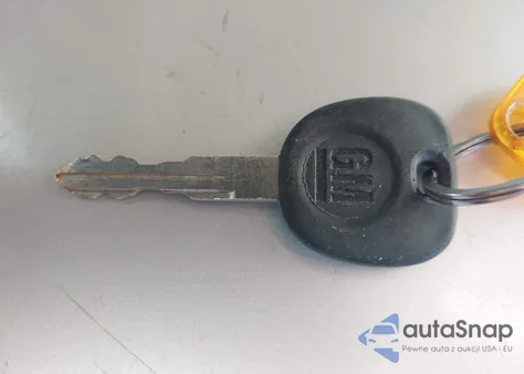 2005 Chevrolet Avalanche 1500 Z66 из США, поврежденный, VIN 3GNEC12Z45G226924